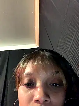 Rakiyahcharms online show from 12.17.25