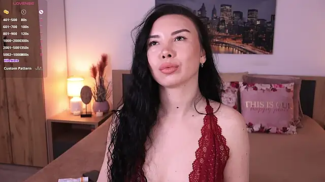 Snapshot of Leila__Sweet chatting on 04.24.26 Leila Sweet online show from 04.24.26