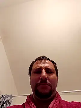 Snapshot of Miki20677 chatting on 02.12.25 Miki20677 online show from 02.12.25