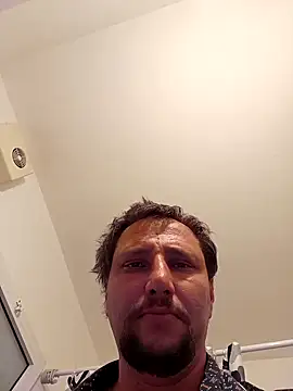 Snapshot of Miki20677 chatting on 03.17.25 Miki20677 online show from 03.17.25