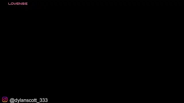 Snapshot of dylanscott_ chatting on 03.13.25 dylanscott  online show from 03.13.25