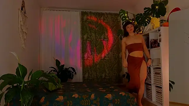 lana sky online show from 02.13.25