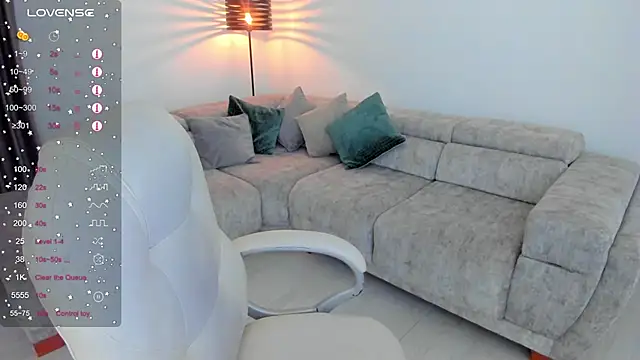 Sarah Stone  online show from 03.10.25