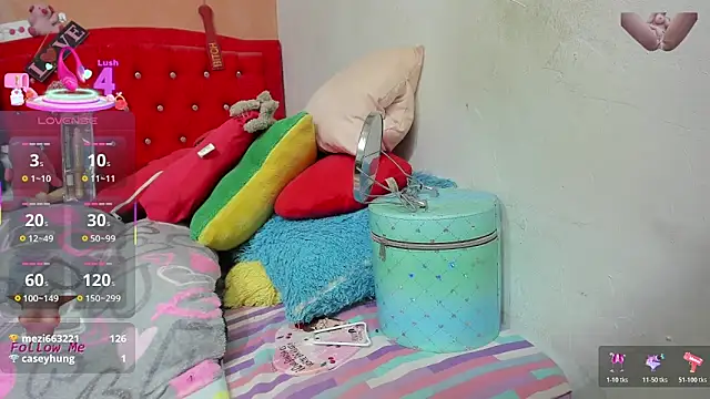 Snapshot of camile_milf chatting on 10.29.25 camile milf online show from 10.29.25