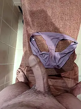 Snapshot of domjoab chatting on 12.16.25 domjoab online show from 12.16.25