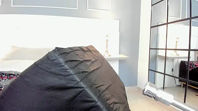 Snapshot of Blackrosse__ chatting on 02.14.25 Blackrosse online show from 02.14.25