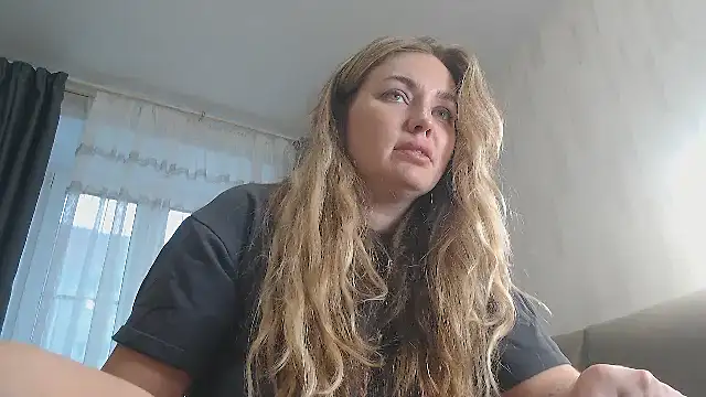 xxkristinaxx online show from 10.23.25