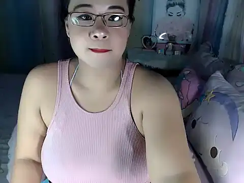 hersheykisses07 online show from 02.22.26