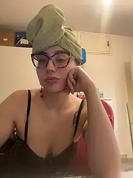 ladyturtle online show from 04.26.26
