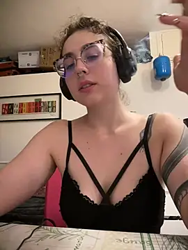 ladyturtle online show from 07.21.26