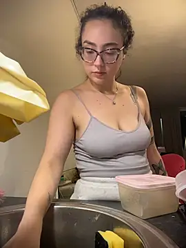 ladyturtle online show from 08.05.26