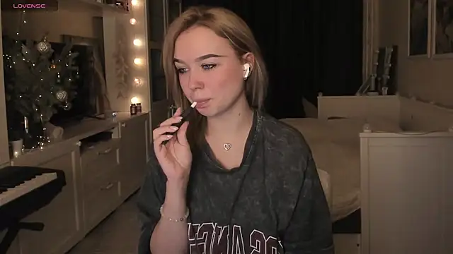 MaryDreaminess online show from 01.05.25