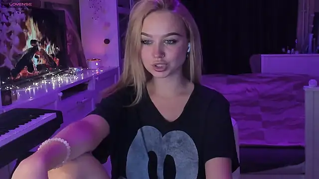 MaryDreaminess online show from 03.09.25