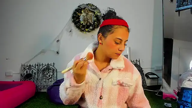 Snapshot of AbbyTaylorr chatting on 10.03.25 AbbyTaylorr online show from 10.03.25