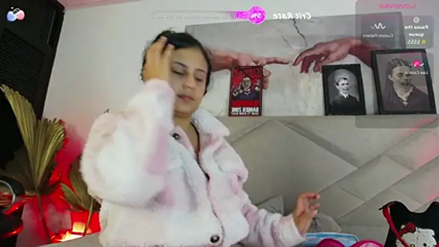 Snapshot of AbbyTaylorr chatting on 10.29.25 AbbyTaylorr online show from 10.29.25