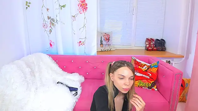 Snapshot of The_Deep_Passion chatting on 03.12.25 The Deep Passion online show from 03.12.25