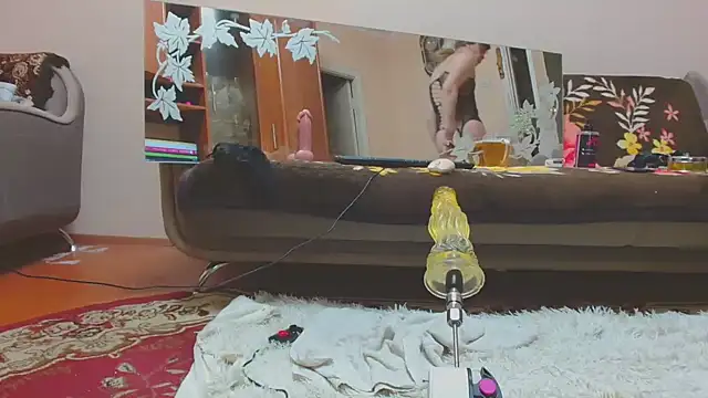 Snapshot of AlinasissyXX chatting on 03.15.25 AlinasissyXX online show from 03.15.25