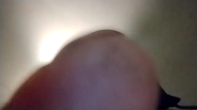 Snapshot of ThickDMatty@xh chatting on 12.29.24 ThickDMattyxh online show from 12.29.24