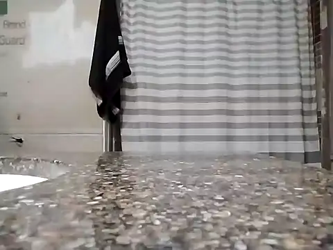 Snapshot of ThickDMatty@xh chatting on 01.21.25 ThickDMattyxh online show from 01.21.25