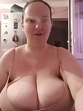 BustyLadyAlma online show from 02.26.26