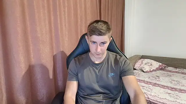 Snapshot of Todhorny9873 chatting on 02.18.25 Todhorny9873 online show from 02.18.25