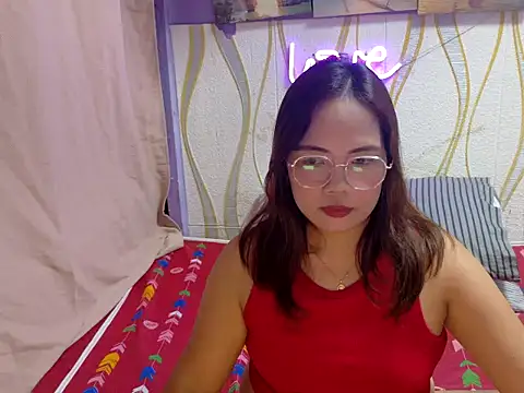 BURBERRY69 online show from 03.02.26