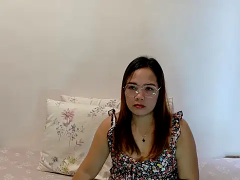 Snapshot of BURBERRY69 chatting on 07.05.26 BURBERRY69 online show from 07.05.26