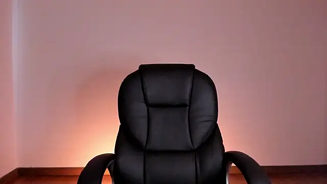 HazelKush online show from 10.06.25