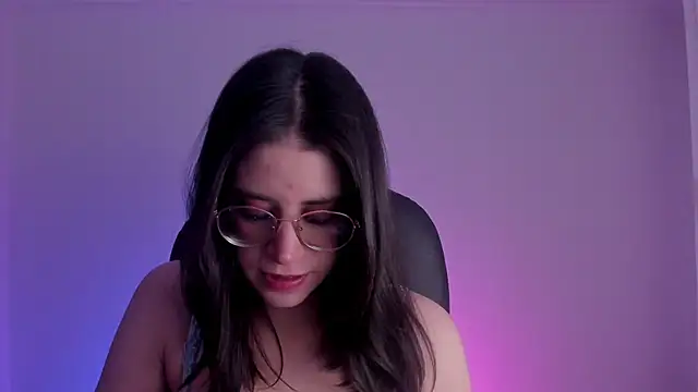 HazelKush online show from 11.07.25