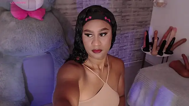 TinnaCobb online show from 03.27.26