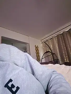 Snapshot of misscectito13 chatting on 10.25.25 misscectito13 online show from 10.25.25