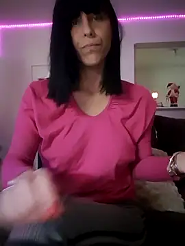 Snapshot of misscectito13 chatting on 12.04.25 misscectito13 online show from 12.04.25