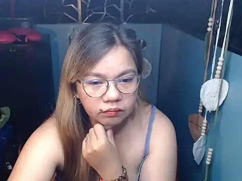 ambersmile online show from 10.31.25