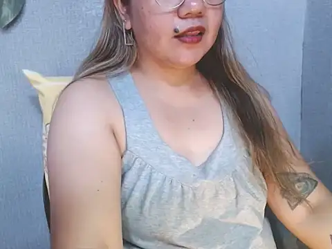 ambersmile online show from 04.21.26