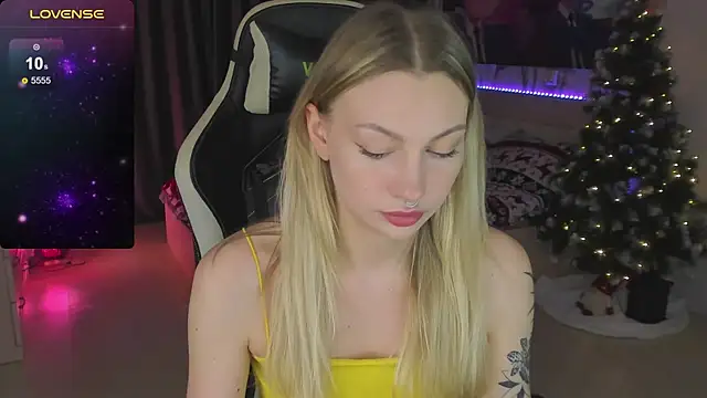 BiMolly online show from 01.18.25