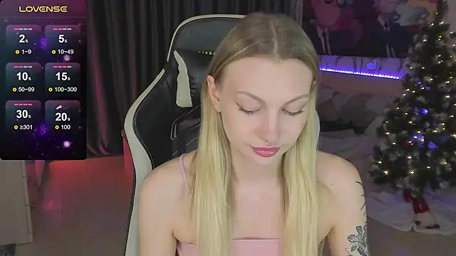 BiMolly online show from 02.25.25