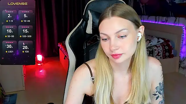 BiMolly online show from 10.17.25