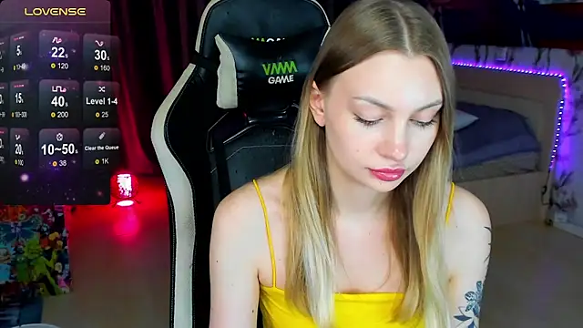 BiMolly online show from 11.09.25