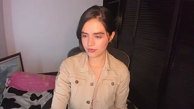 mia collins x online show from 09.11.25