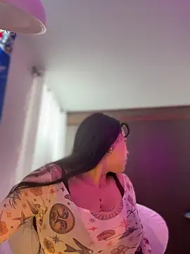 Naiara sex online show from 11.28.25