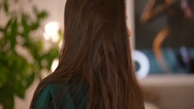 DoviaClaire online show from 09.26.25