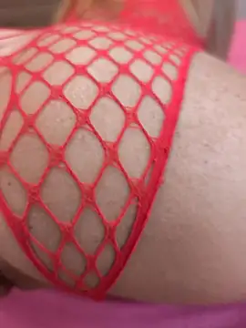 Snapshot of Bull8 chatting on 11.06.25 Bull8 online show from 11.06.25