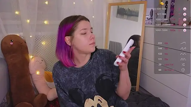 Mira Falls online show from 01.09.25