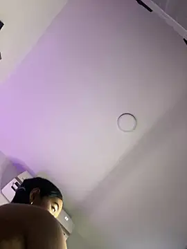 Shantal Lovee online show from 02.14.26