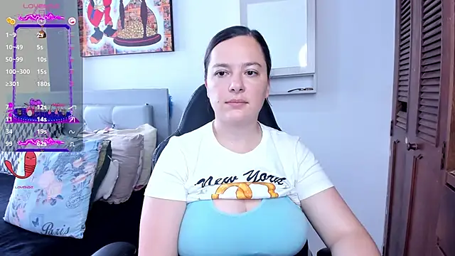 Snapshot of angelaagomez chatting on 07.14.26 angelaagomez online show from 07.14.26