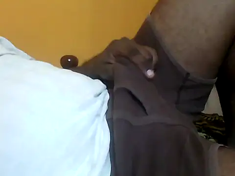 Snapshot of Indianguymohan chatting on 09.10.25 Indianguymohan online show from 09.10.25