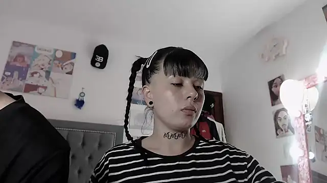 dulce maria x online show from 12.22.24