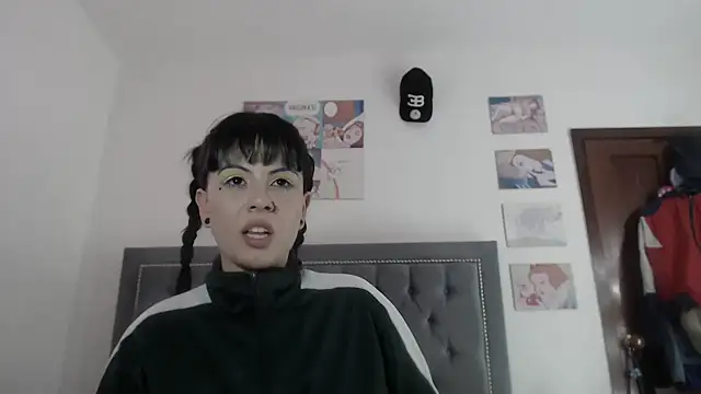 dulce maria x online show from 12.28.24