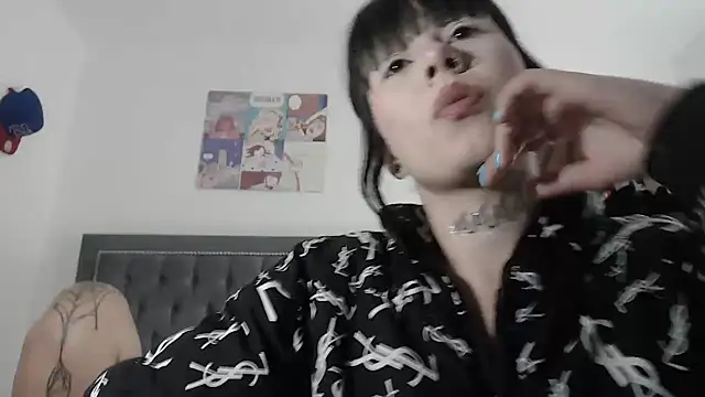 dulce maria x online show from 02.26.25