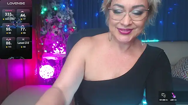 Snapshot of Ellen_Ripley chatting on 01.11.25 Ellen Ripley online show from 01.11.25